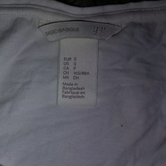 Basic white t - Picture 2 of 2